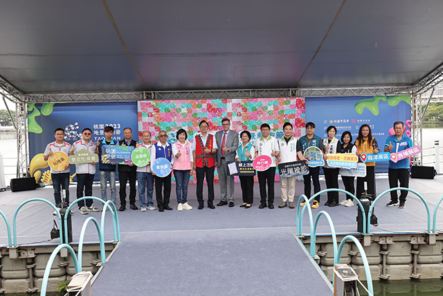 LINE_ALBUM_231010_24 LINE_ALBUM_231010_24